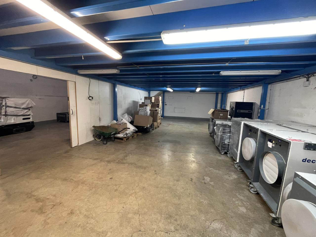 Local d'activité Roissy-en-Brie 270m² Vente local d'activité Roissy-en-Brie Seine-et-Marne OVACT2530908 1